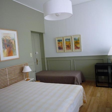 Appartement Avignon Centre Intra Muros Cour Exterieure Parking Prive Gratuit Luaran gambar