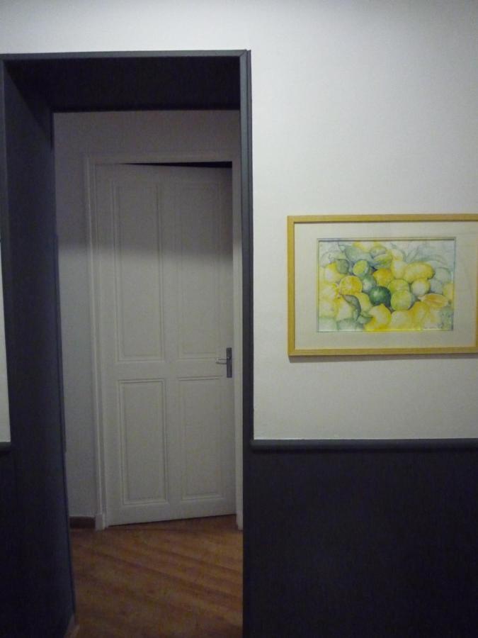 Appartement Avignon Centre Intra Muros Cour Exterieure Parking Prive Gratuit Luaran gambar
