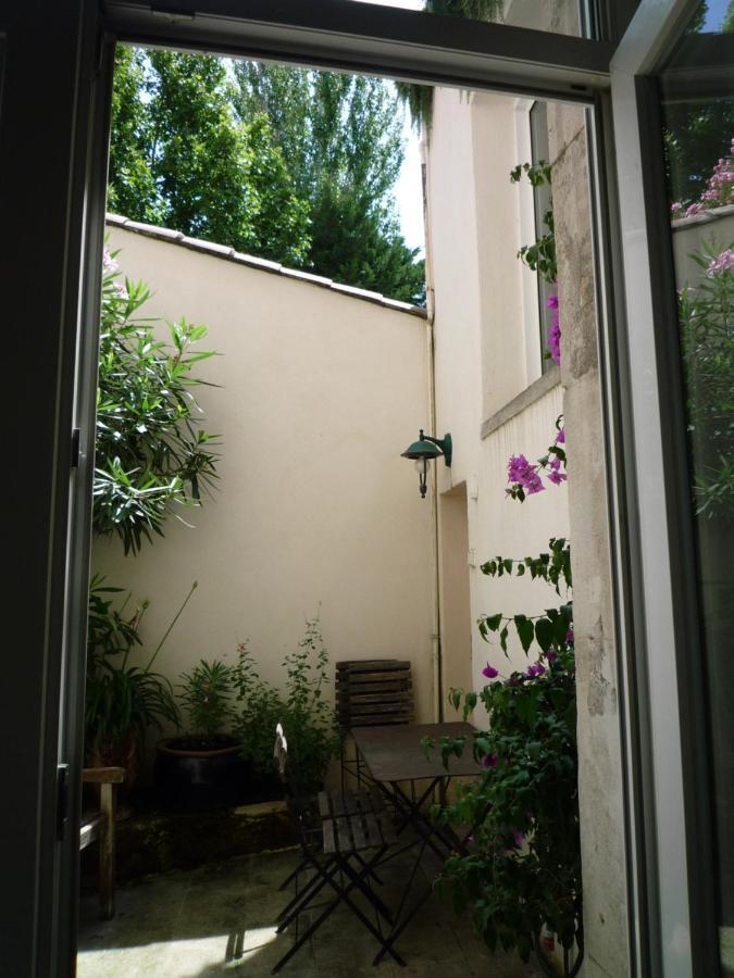 Appartement Avignon Centre Intra Muros Cour Exterieure Parking Prive Gratuit Luaran gambar